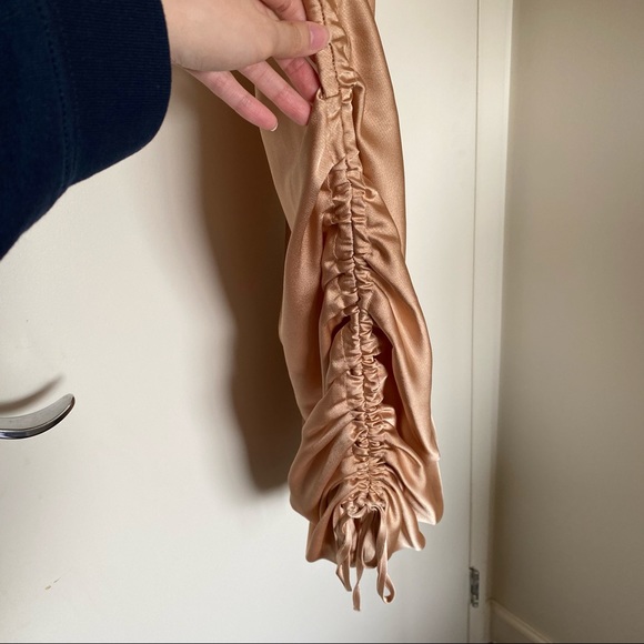 CHAMPAGNE SLIP DRESS - Like new - Picture 5 of 6